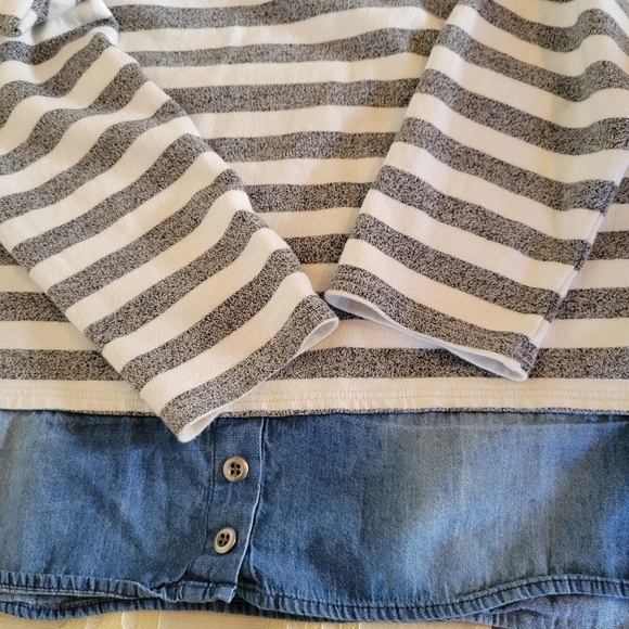 Cute Cato Jeweled Sweater with Jean Bottom Hem Design XL - Picture 7 of 10